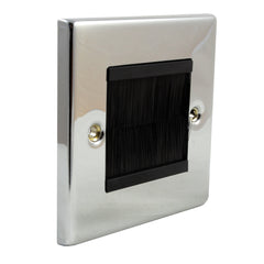 click deco wall plate with black brushes